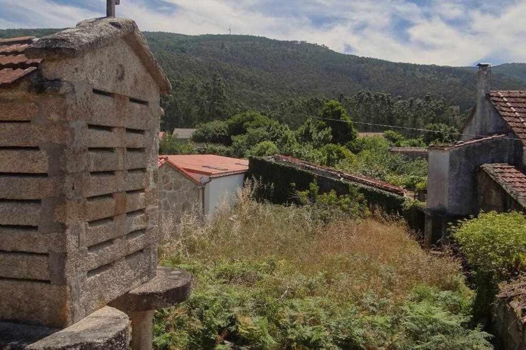 Cuberto Darriba Casa Restaurada En Canedo Carnota Exterior foto